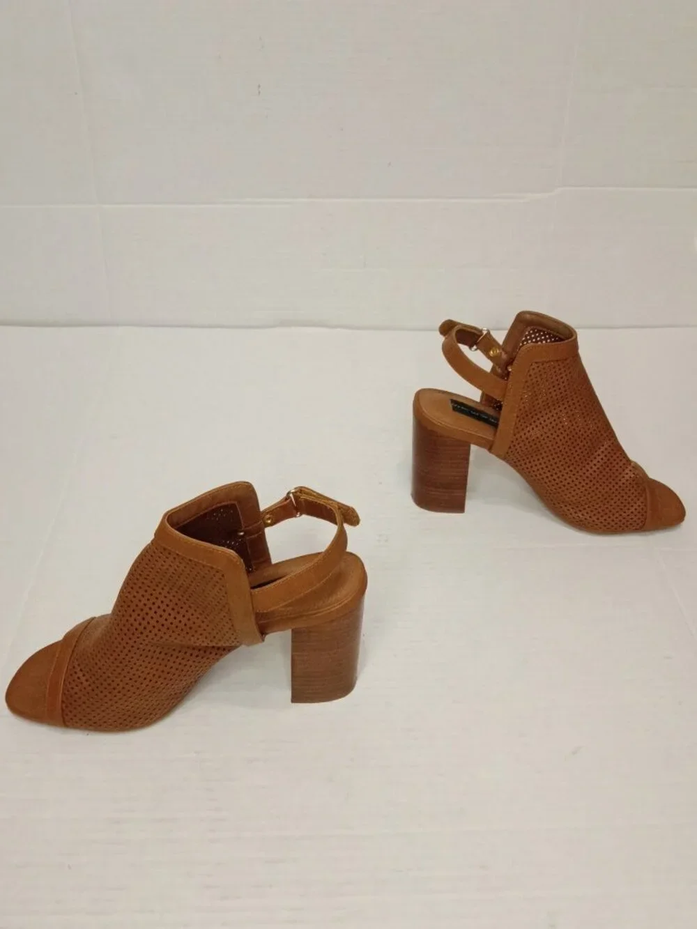 Steven by Steve Madden Stacked Tan Perforated Slingback Booties Women’s 8.5M